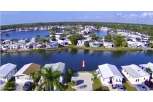 447 Cheetah Dr, Naples