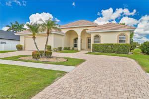 4255 Perth Ct, North Fort Myers