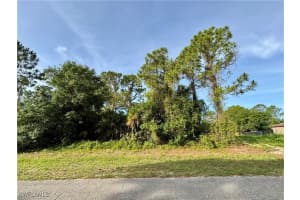5051 W Tradewinds Cir, Labelle