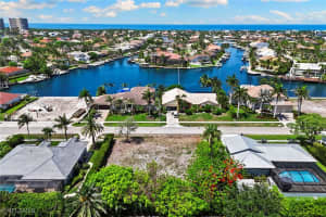 574 Tigertail Ct, Marco Island