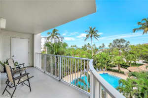1300 Gulf Shore Blvd N 410, Naples