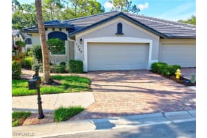 1757 Tarpon Bay Dr S 57, Naples