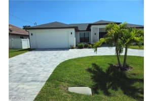 136 Kamal Pkwy, Cape Coral