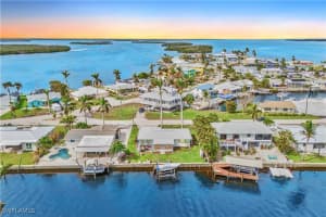 2839 Janet St, Matlacha