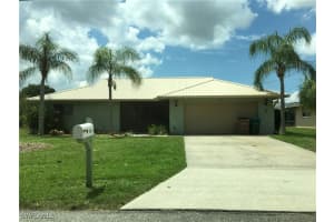 802 Se 32nd St, Cape Coral