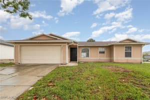 302 Ne 10th Ter, Cape Coral