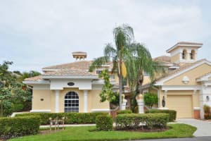 3985 Deer Crossing Ct 201, Naples
