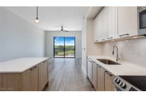 22980 Vista Edera Cir 3-207, Estero