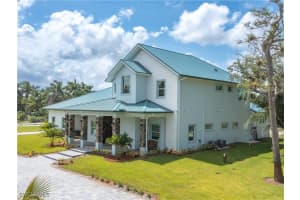 256 Price St, Naples