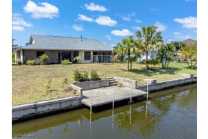1449 Se 16th St, Cape Coral