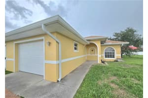 1908 Ne 8th Pl, Cape Coral