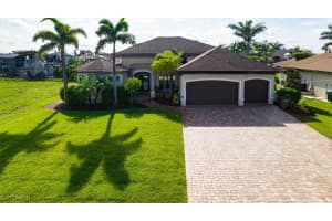 1423 Nw 36th Pl, Cape Coral