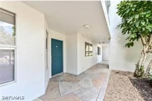 360 Horse Creek Dr 107, Naples
