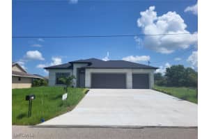 855 Sw 15th Ter, Cape Coral