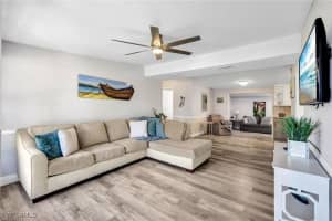 2047 Harbor Ln, Naples