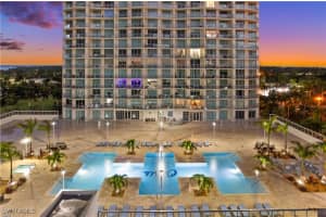 3000 Oasis Grand Blvd 1702, Fort Myers