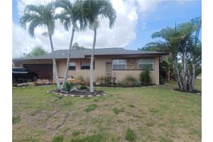 4233 Se 8th Pl, Cape Coral