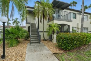3421 Winkler Ave 402, Fort Myers