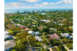 675 Yucca Rd, Naples