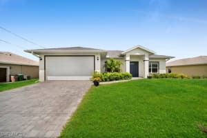 1004 Nw 35th Pl, Cape Coral