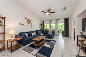 640 Luisa Ln 804-4, Naples