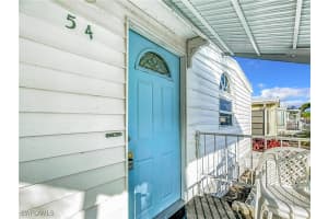 54 La Fonda Ln, North Fort Myers