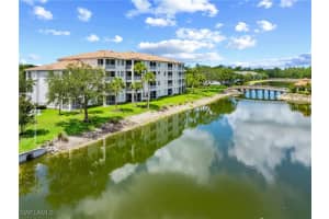 7625 Arbor Lakes Ct 315, Naples