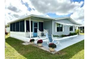 26270 Queen Mary Ln, Bonita Springs