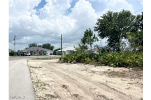 328 Petite Ave, Lehigh Acres