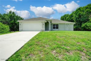 834 Chezy St E, Lehigh Acres