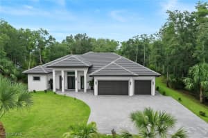 209 35th Ave Nw, Naples
