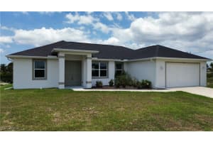 1316 Ne 1st Pl, Cape Coral