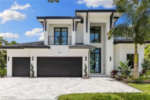 850 10th St N, Naples 850 10th St N, Naples