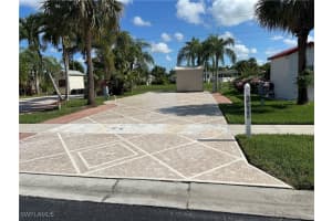 1647 Diamond Lake Cir, Naples
