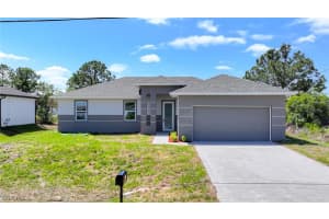 2817 43rd St W, Lehigh Acres