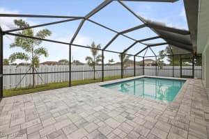 1008 Nw 10th St, Cape Coral