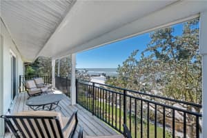 1065 Gulf Shore Blvd N 201, Naples