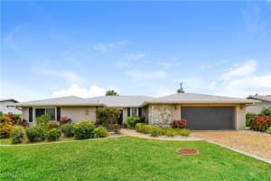 211 Se 45th St, Cape Coral