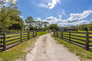 17110 Silver Panther Ln, Fort Myers