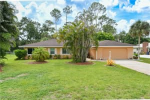 212 Lake Ave, Lehigh Acres