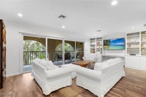 3360 10th St N 1210, Naples 3360 10th St N 1210, Naples