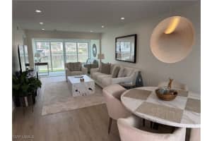 1550 Gulf Shore Blvd N E5, Naples