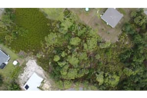 13 & 14 Lutz Rd, North Port