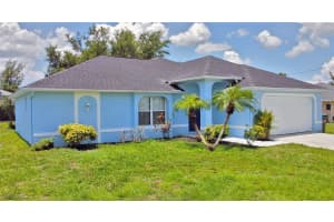 2202 Sw 2nd Ter, Cape Coral