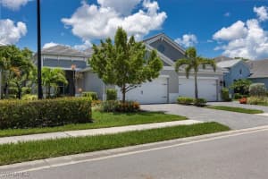 2401 Ariane Dr, Naples