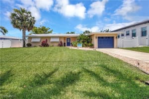 1105 Lenox Ct, Cape Coral