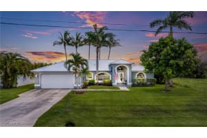 606 Mohawk Pkwy, Cape Coral