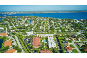 12481 Mcgregor Blvd 17, Fort Myers