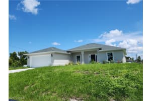 324 Wilmington Pkwy, Cape Coral