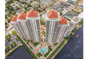 2104 W 1st St 1902, Fort Myers